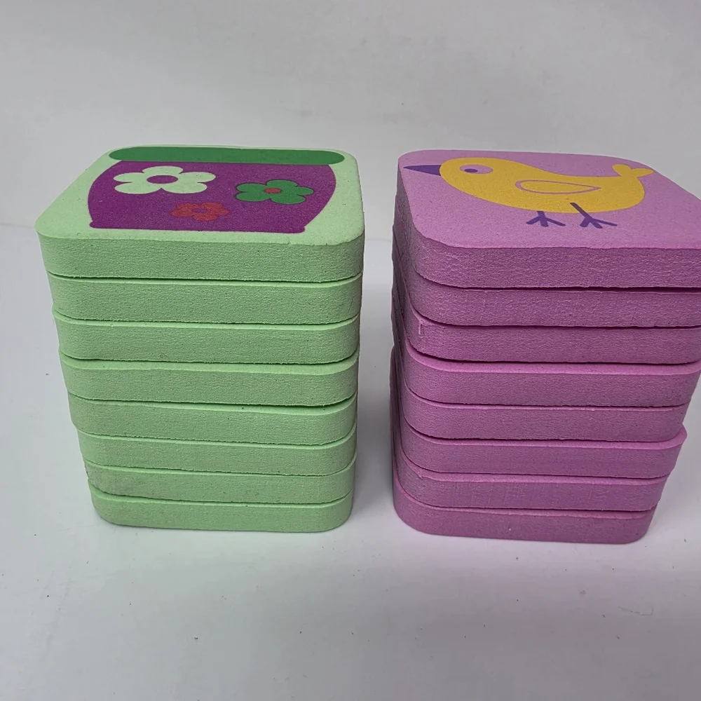 Munchkin Splash Tiles Bath Toys Pictured Squares Pink Light Green 16 Count
